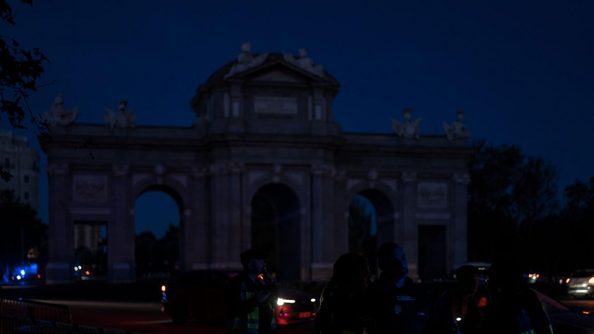 Y todo a media luz: qué sabemos sobre las causas que provocaron el gran apagón en España