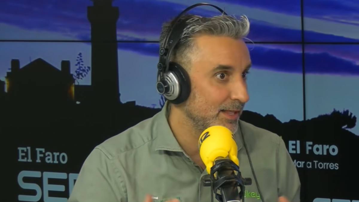 Juan Carlos Vázquez, ferretero desde hace 30 años: "Somos las farmacias del hogar, todas las casas deberían tener un kit con destornillador, martillo y alicates"