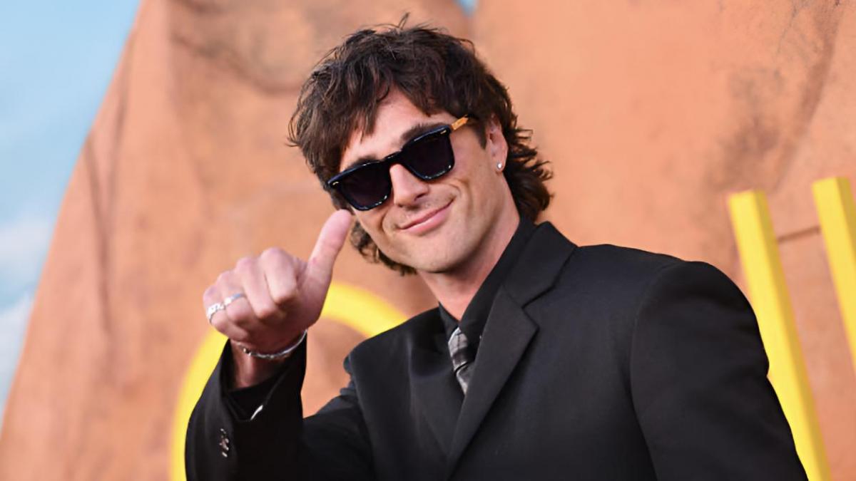La psicología de la moda en 'Euphoria': por qué el personaje de Jacob Elordi, que dice no querer gastar 50.000 dólares en flores para su boda, lleva una camisa de 7.000 dólares