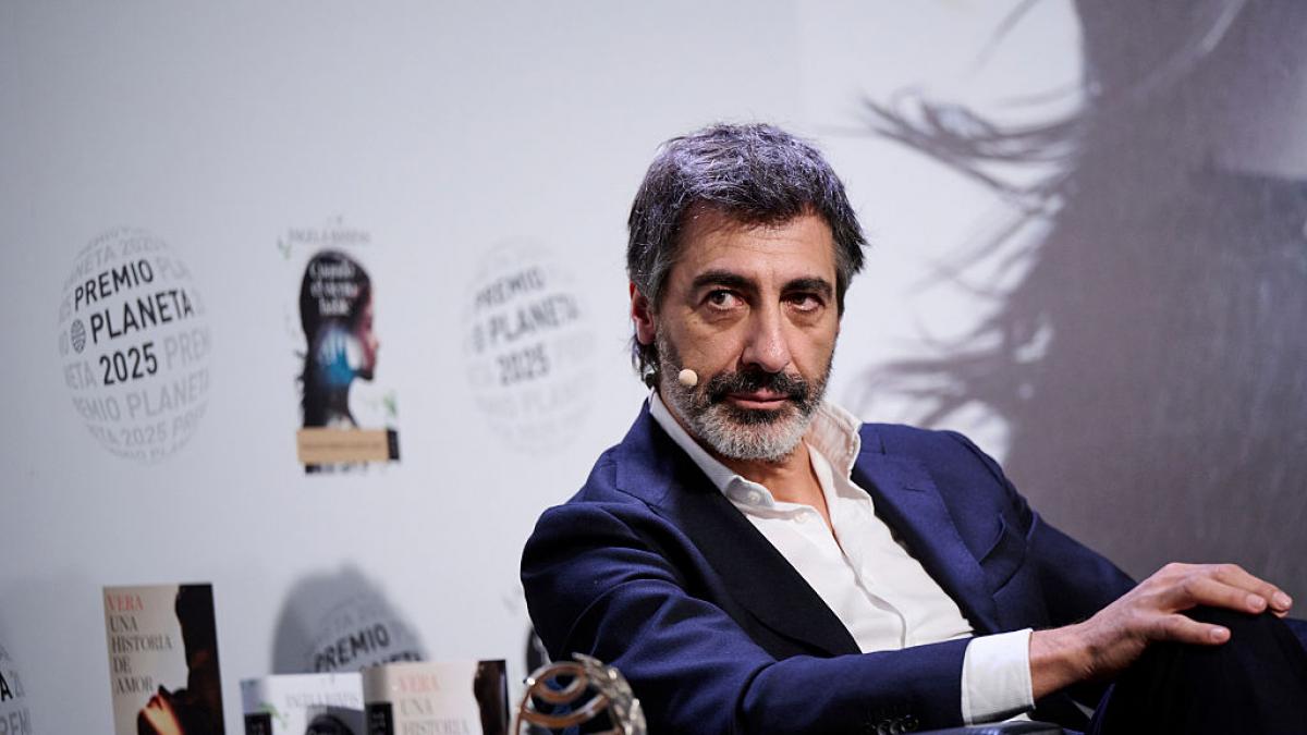 Juan del Val, sobre los críticos que llaman 'literatura menor' a sus novelas: "Le retaría a escribir sobre lo que yo escribo, le pongo un folio delante y vemos quién hace más subordinadas"