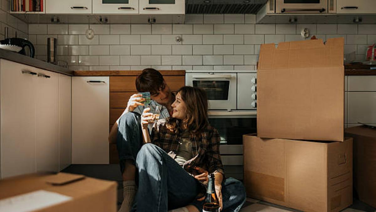 Jaime Palomera, experto en vivienda: "Hay un momento en el que los más jóvenes ya no pueden entrar en esa sociedad de propietarios, que es básicamente muy excluyente"
