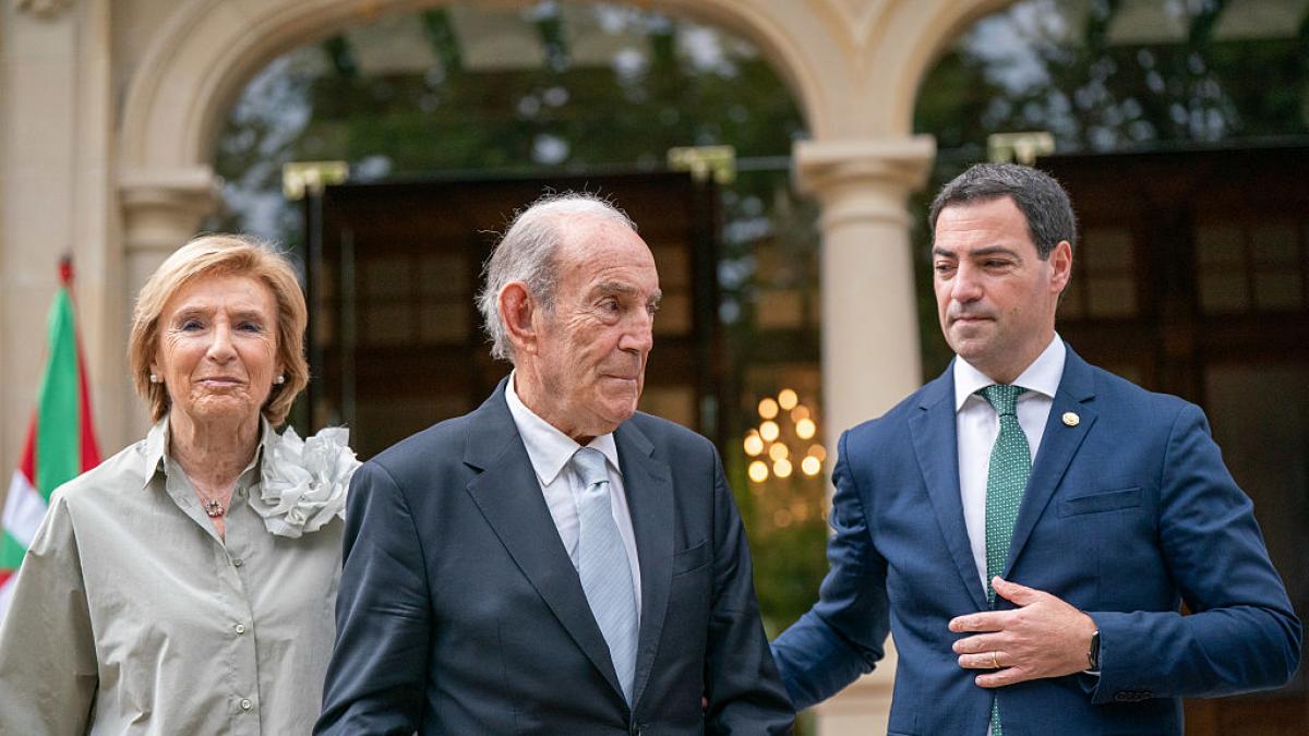 Muere Carlos Garaikoetxea, primer lehendakari tras el Estatuto de Guernica