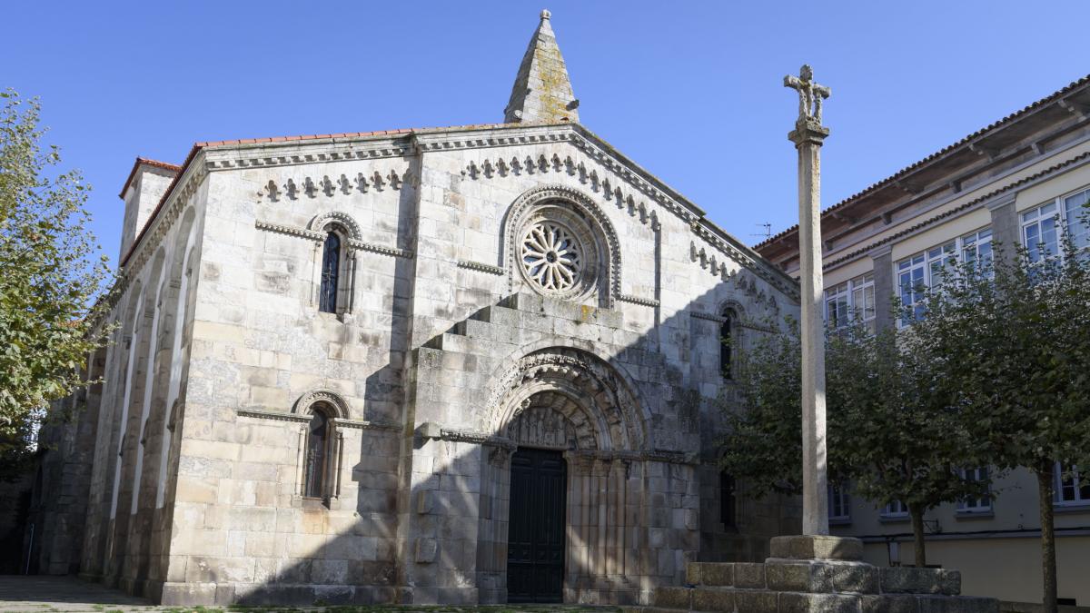 Mateo Vázquez (19), estudiante en A Coruña y campanero oficial de ocho iglesias: "No cobro ni pido nada"