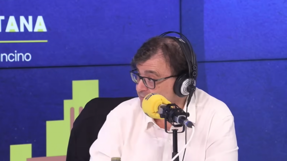 Javier Cercas (64), escritor y académico: "La clase política nos divide con saña y permitimos que lo hagan, esa polarización no existe en la sociedad"