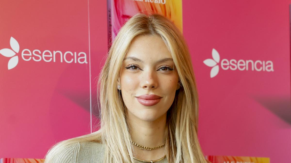 Alejandra Rubio presenta su primera novela: "Ya va siendo hora de quitarnos los prejuicios porque es aterrador. Hay que dar más oportunidades a las personas"