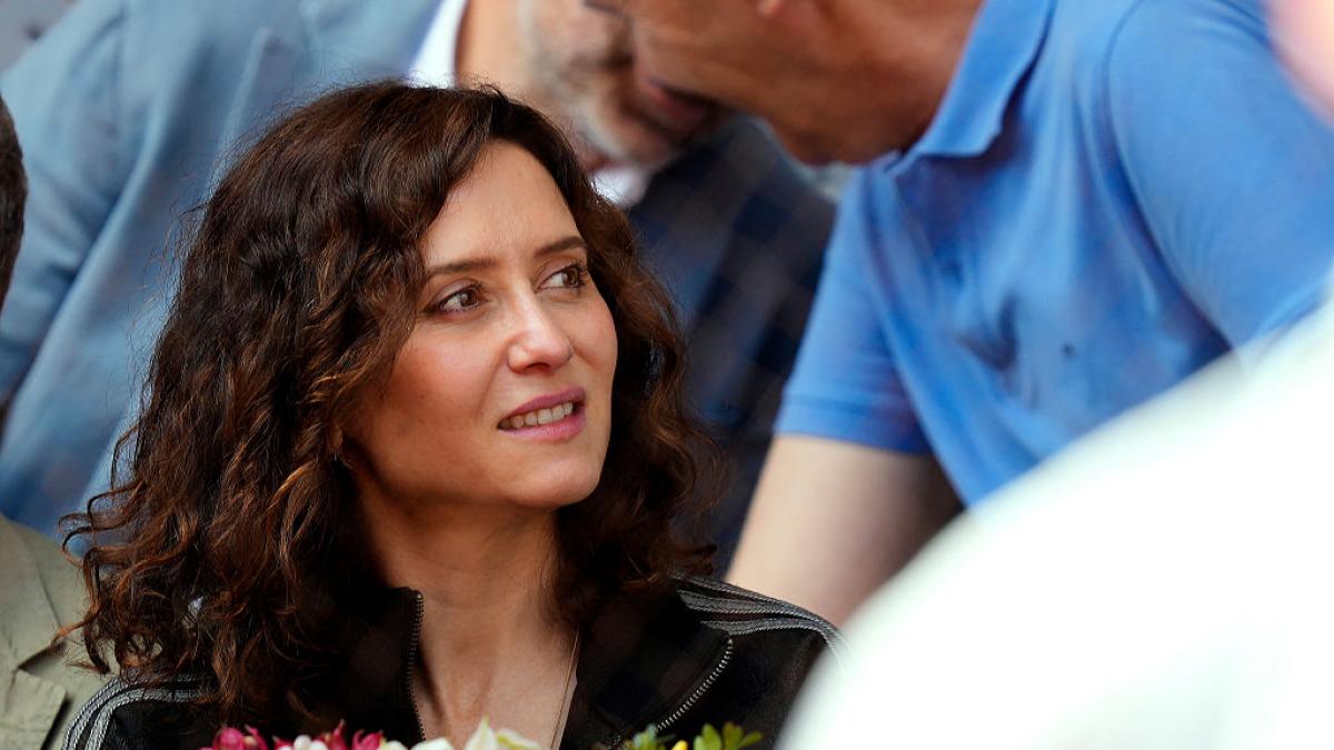 48 horas para "tratar de volver": la explicación de la Comunidad de Madrid al fin de semana mexicano de Ayuso
