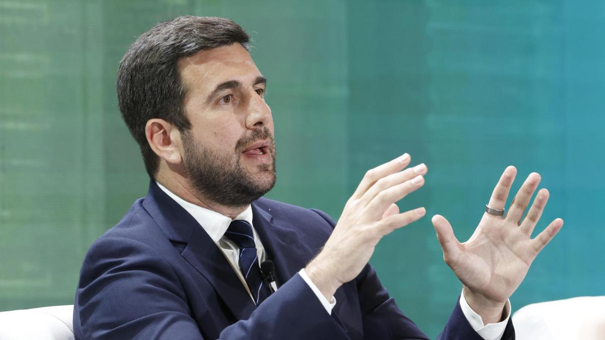 En el descuento: Riquelme logra el 'sí' de Andbank y firma el aval bancario para presentarse a las elecciones del Madrid