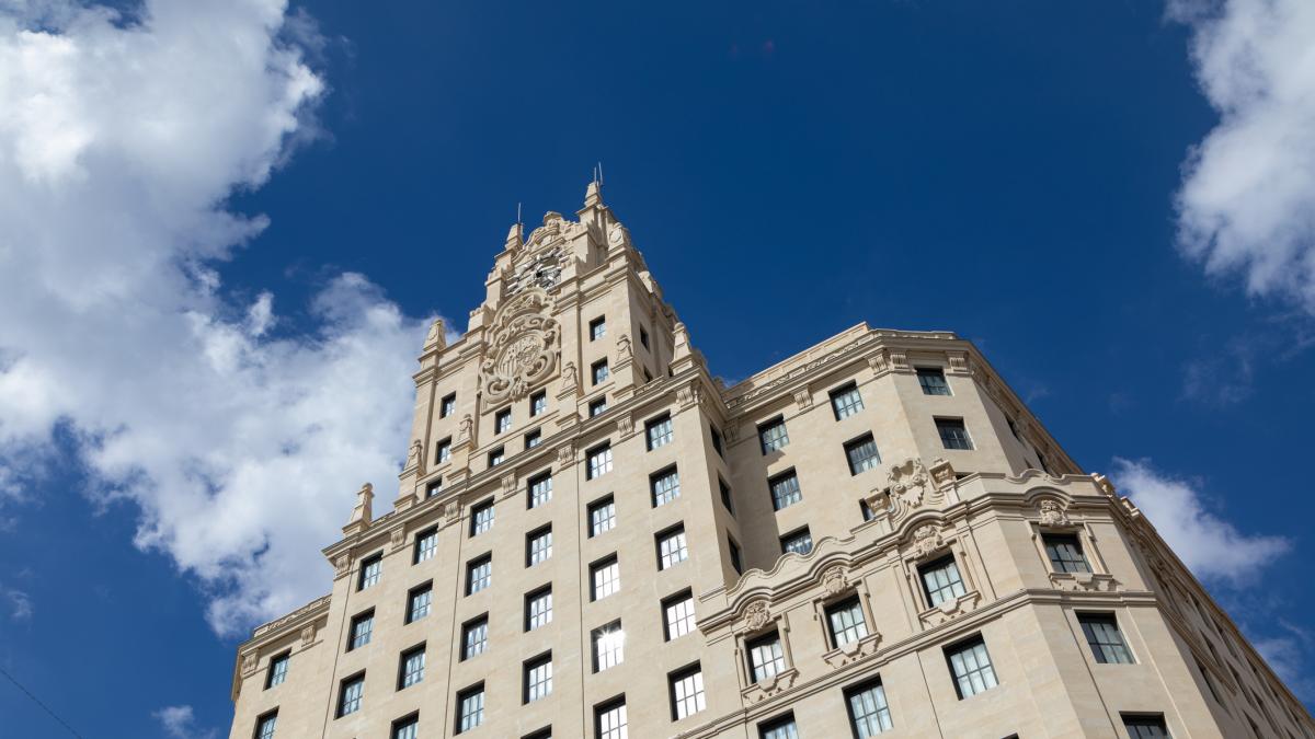 Quién es Tomás Olivo, el empresario murciano que ha comprado la sede de Telefónica en Gran Vía por más de 200 millones de euros