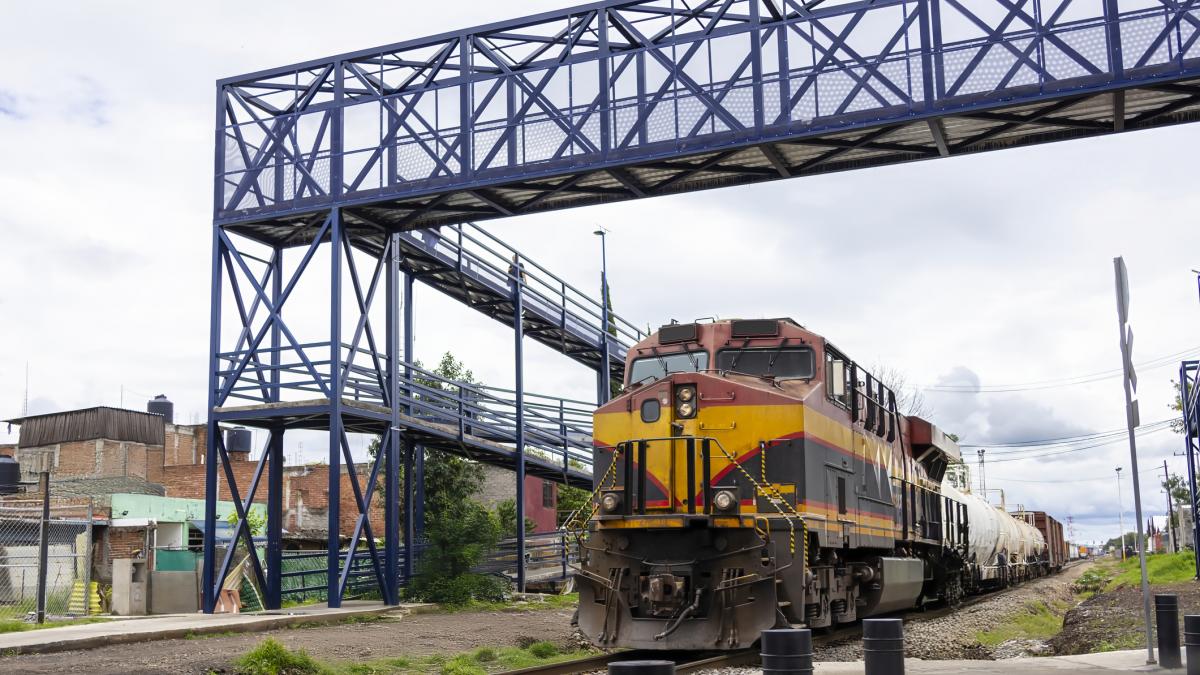 Golpe histórico al Canal de Panamá: México estrena un megacorredor ferroviario entre el Atlántico y el Pacífico que rebaja los costes un 15%