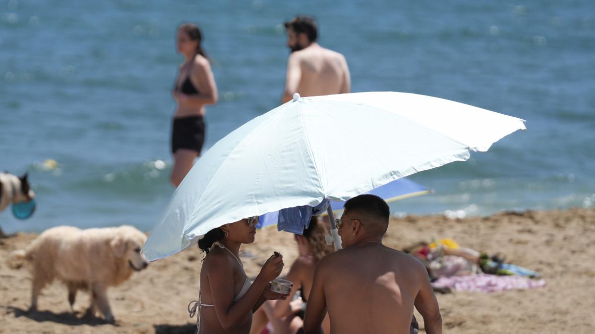 La Aemet advierte de temperaturas  extraordinariamente altas para mayo  y activa el aviso amarillo por tormentas en estas zonas