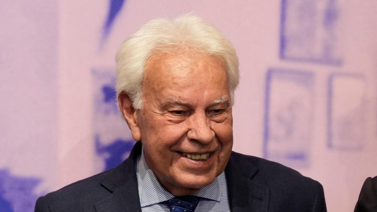 Preguntan a Patxi López por las palabras de Felipe González y sólo necesita ocho palabras:  Que lo hubiera hecho él cuando... 