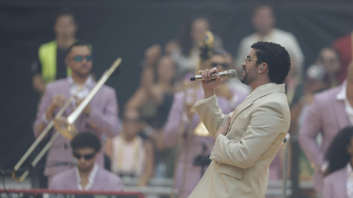 Ester Expósito, Chiara Ferragni o María León: la lista completa de los famosos que se dejaron ver en La Casita de Bad Bunny en Madrid
