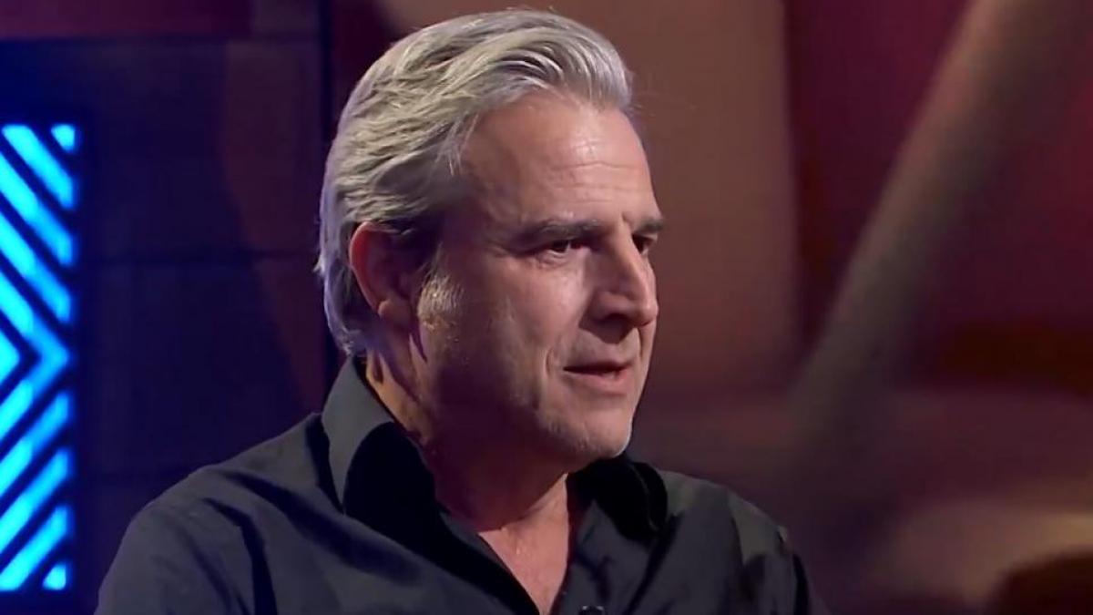Alberto San Juan habla de lo que está pasando con el Gobierno de Sánchez de una forma que se le entiende todo
