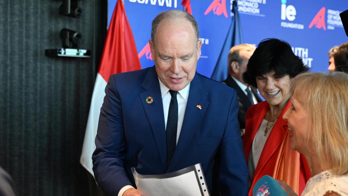 El encuentro que Alberto de Mónaco nunca imaginó que tendría: abordado por Paquita de Mónaco en su visita a Madrid