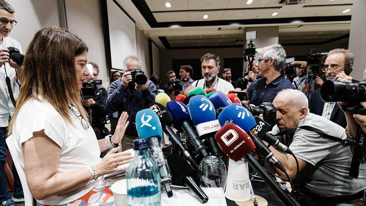 De  Pedro no se fía del DAO  a  Marlaska pillado por la UCO , pasando por  cloacas G.C. : las anotaciones clave de una nueva libreta atribuida a Leire Díez