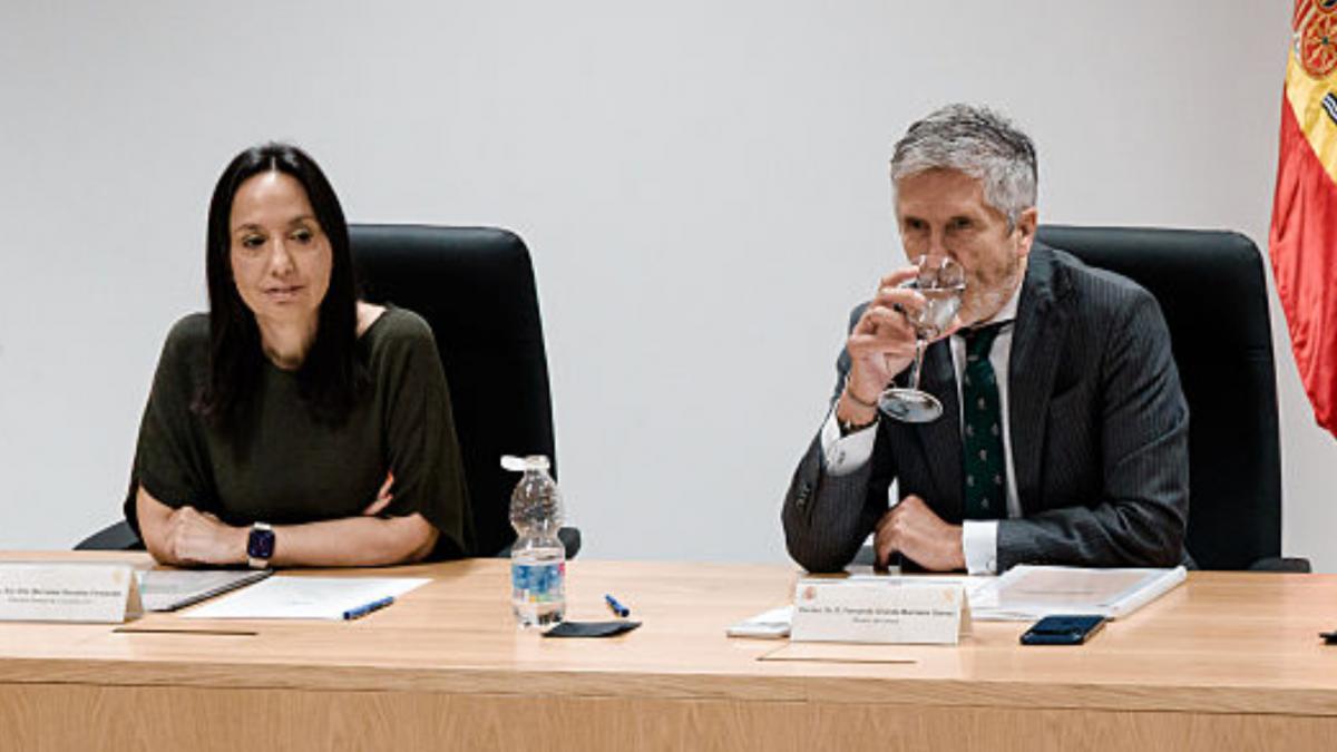 Marlaska sigue defendiendo a la directora de la Guardia Civil y niega presiones a la UCO