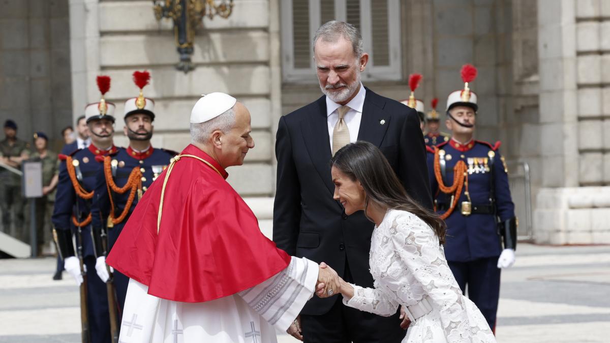 Dicen que es la primera vez que Letizia hace este gesto y mu