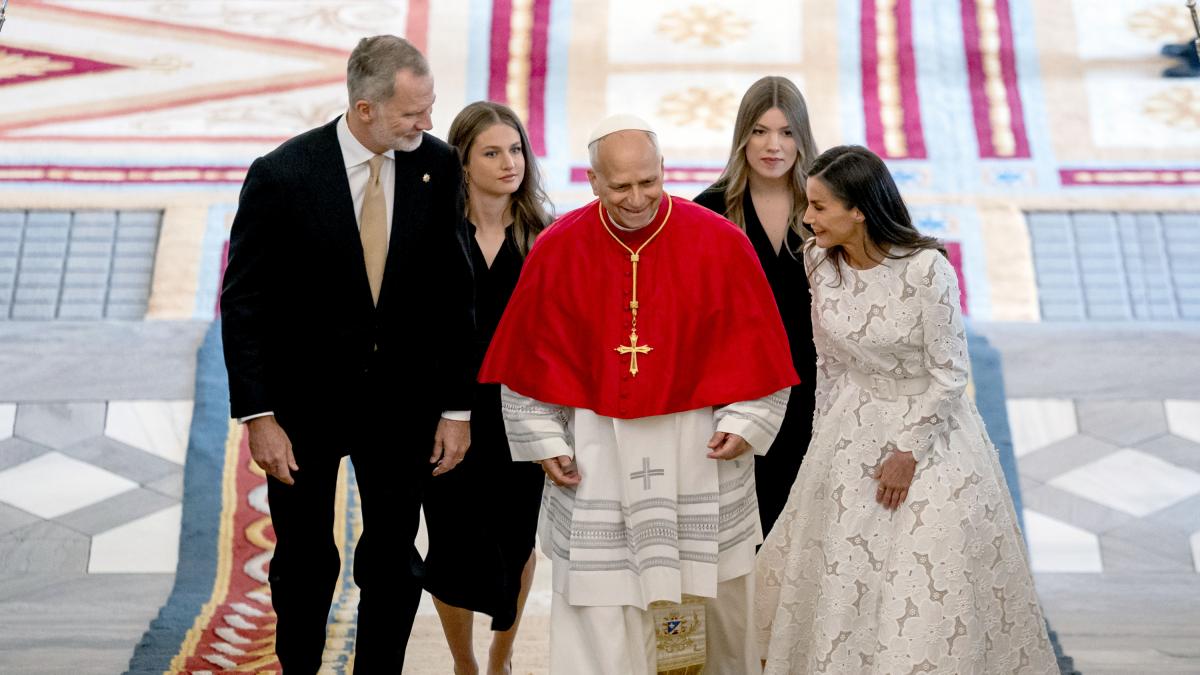 CIRCULAN RUMORES SOBRE UN SUPUESTO MOMENTO DE TENSIÓN EN ZARZUELA TRAS LA LLEGADA DEL PAPA LEÓN XIV