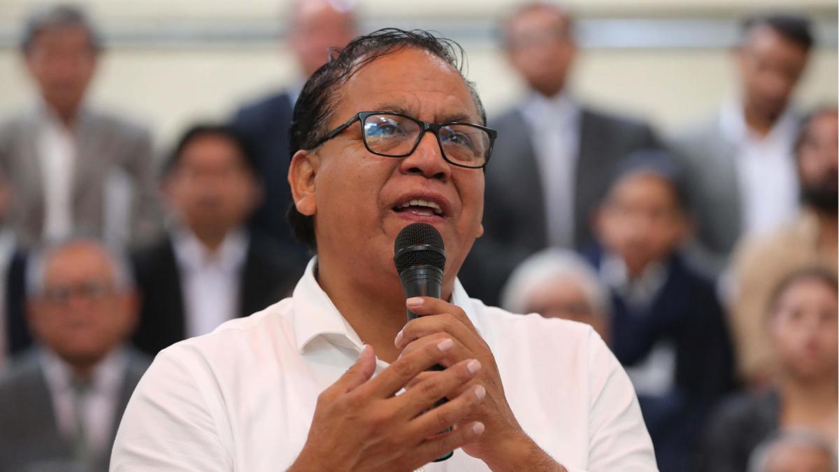 Giro en Perú: el heredero político de Pedro Castillo adelant