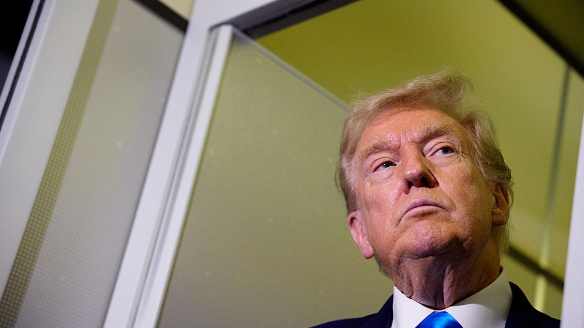 Trump denuncia un ataque de Irán a uno de sus heli