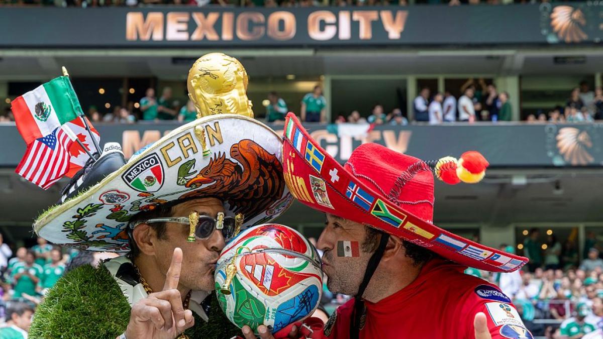 48 países IA jugar: le pedimos a la inteligencia artificial una razón para animar a cada selección del Mundial y el resultado es de campeonato