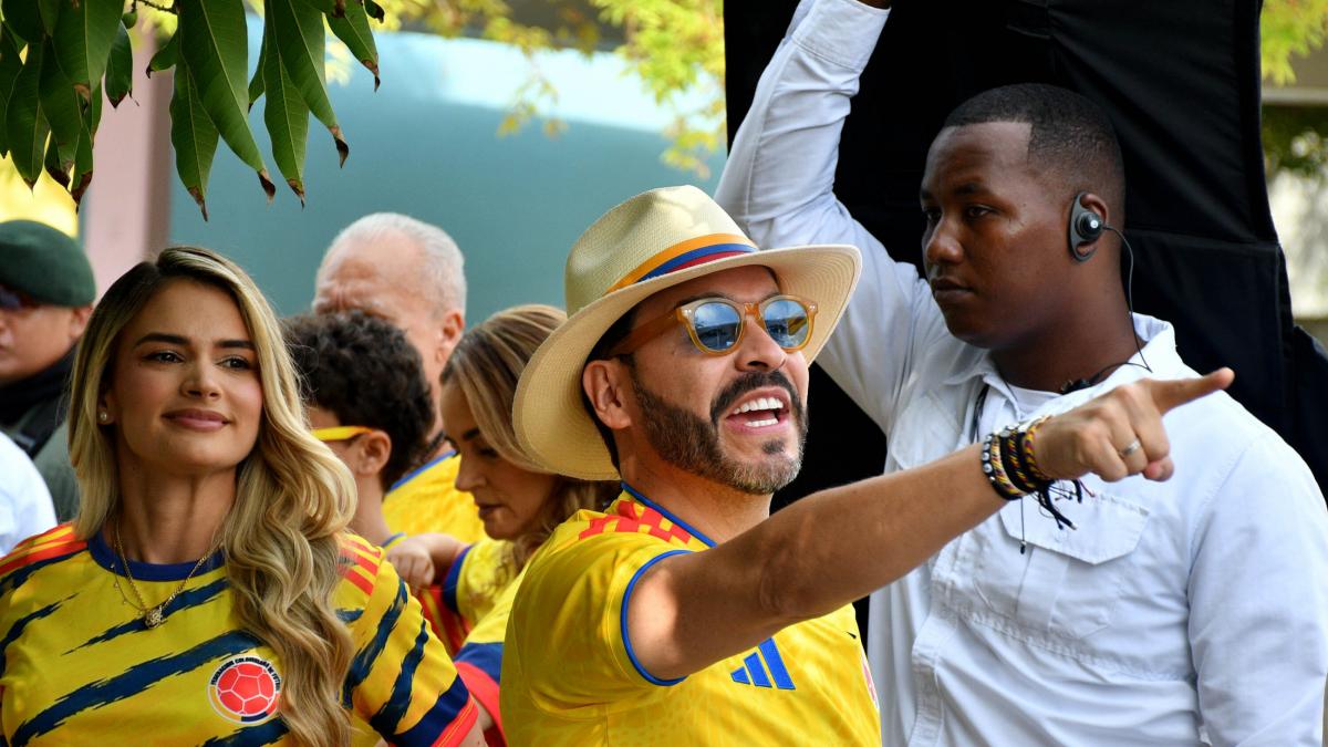El ultraderechista Abelardo de la Espriella se proclama vencedor en Colombia por menos de un punto en conteo provisional y Petro denuncia irregularidades
