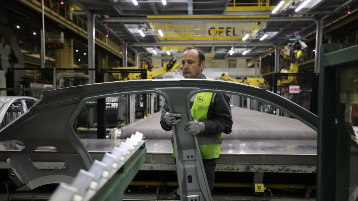 España alcanza un nuevo récord de 22,4 millones de trabajadores: la clave, el tirón del empleo extranjero