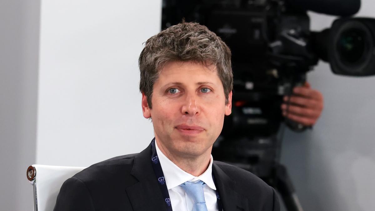 Sam Altman, CEO de OpenAI, pospone la salida a bolsa por los riesgos de la IA: 'No podemos permitir que los egos o los incentivos económicos se interpongan en el camino'