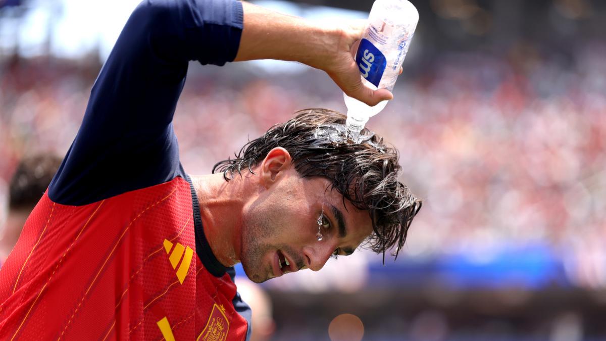Bárbara Sánchez, presidenta de los nutricionistas del fútbol español, sobre el calor en el Mundial: "Cuando un futbolista pierde un 2% de su peso ya no está tan concentrado"