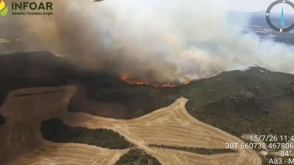 Empeoran las previsiones en el incendio de Orés (Zaragoza), que se acerca a las 14.000 hectáreas