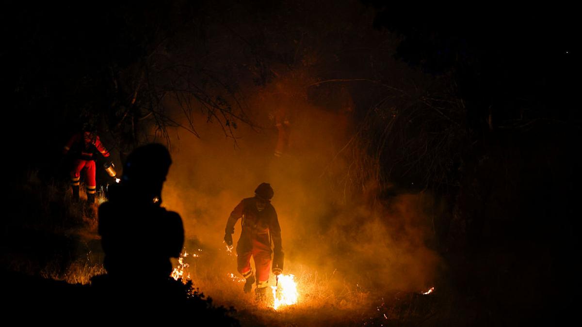 Solastalgia, el dolor psicológico que pueden dejar los incendios: 'Es abrumador cuando miras un paisaje y dices 'ya no está'. Es un duelo enorme'