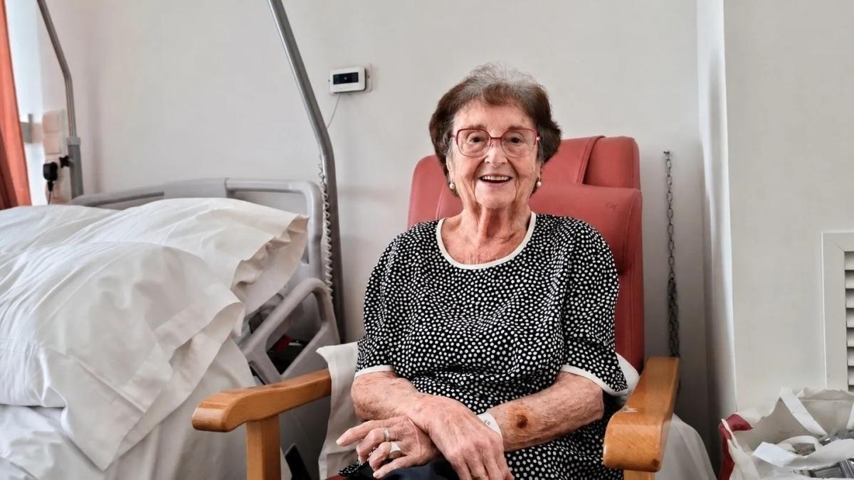 Rosita, la anciana de 94 años que pide desde el hospital tele gratis para todos los ingresados:  Estar ingresado ya es bastante duro 
