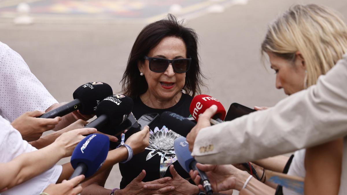 Robles se desmarca de la línea de Moncloa y señala a Marruecos por la crisis en Ceuta:  No puede ser que se utilice a menores echándoles a la muerte 