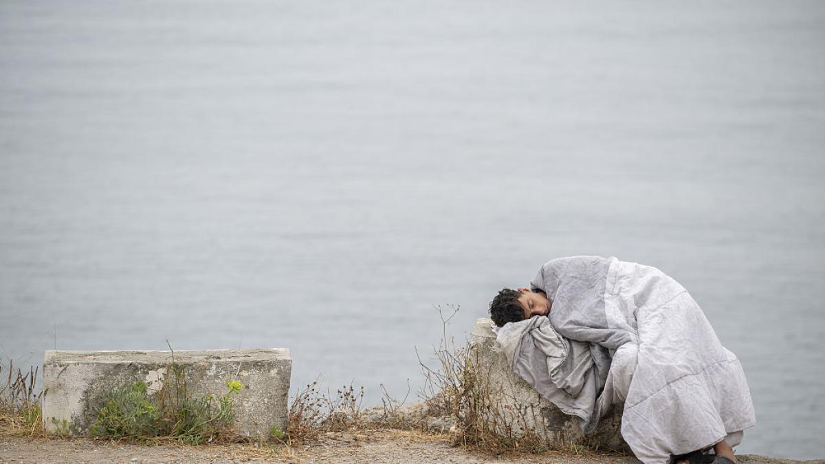 No todo es geopolítica o seguridad en las fronteras: por qué miles de jóvenes marroquíes llegaron estos días a Ceuta