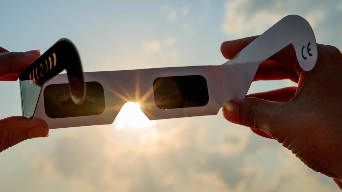 Retiran unas nuevas gafas para el eclipse: consulta todos los modelos afectados