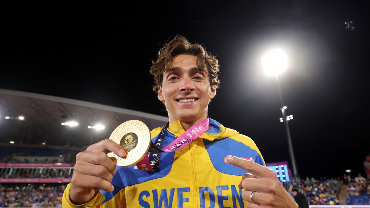 Duplantis se lleva otra medalla de oro con lo que lució atado en su zapatilla para el Europeo: un gesto que arrasa