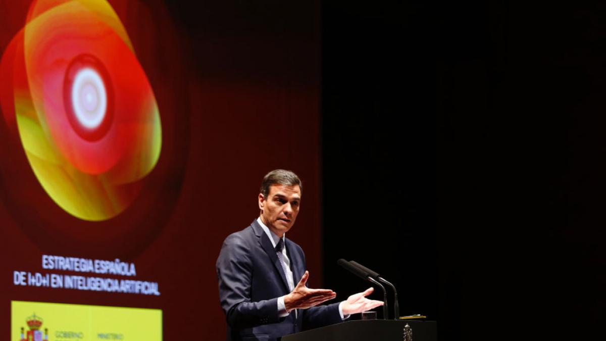 La hoja de ruta de Sánchez para la IA: claves de un plan "de país" a 12 meses