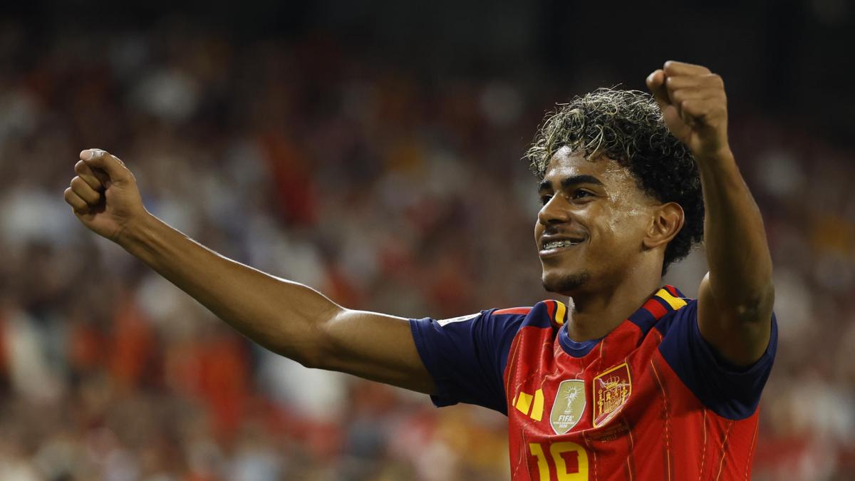 España se da un festín goleador y vence por 4-1 a Croacia en la Nations League
