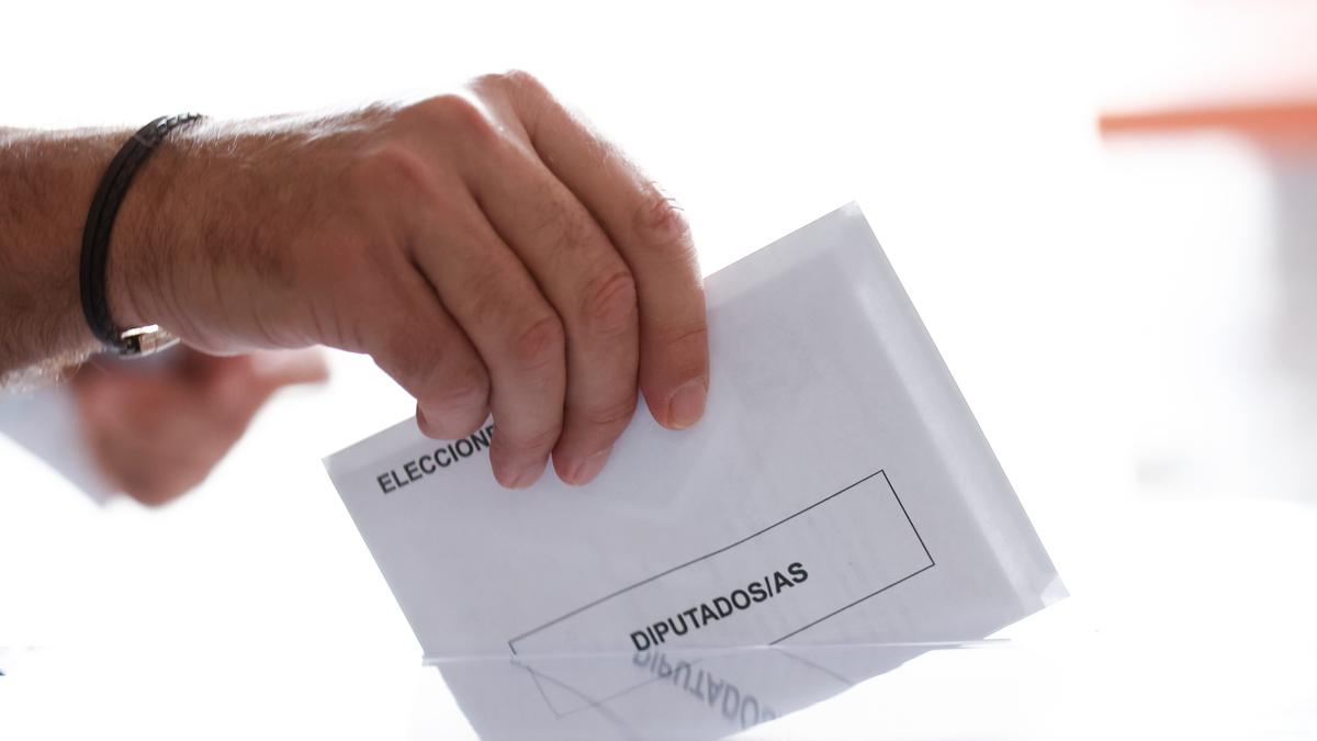 Primer acuerdo conjunto de la izquierda: Podemos, Sumar, Nueva Canarias e IU concurrirán juntos el 29-N