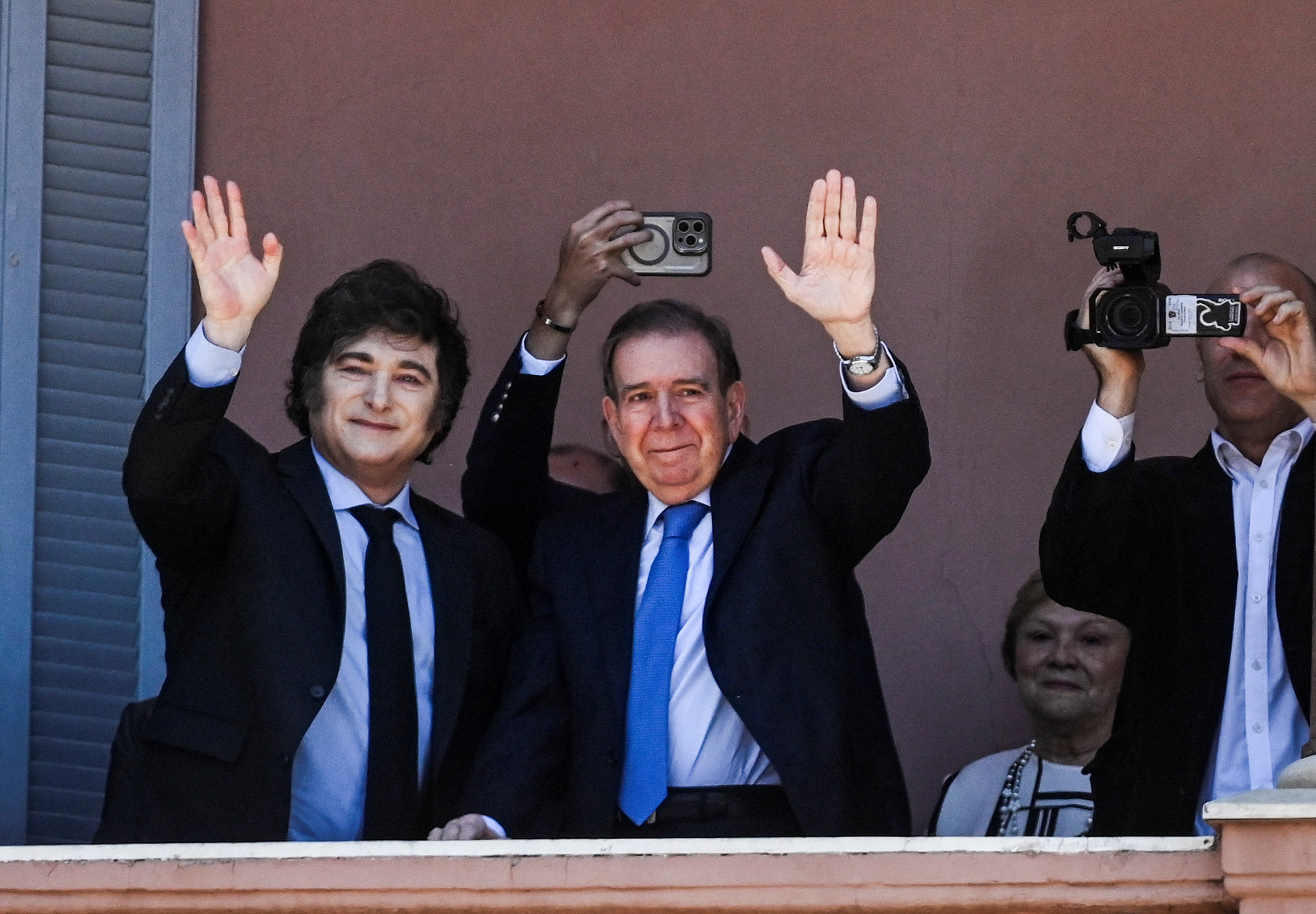 ¿Servirá la gira de Edmundo González para resolver el 'drama' de Venezuela?