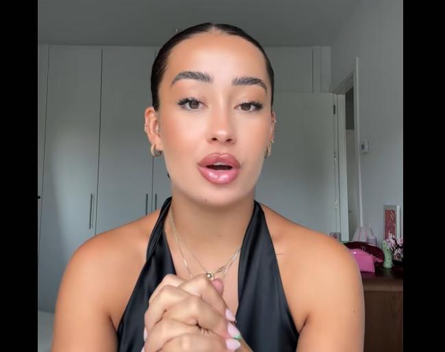 Critican a Marina Rivers por su 'hipocresía' al comprarse un chalet y ...