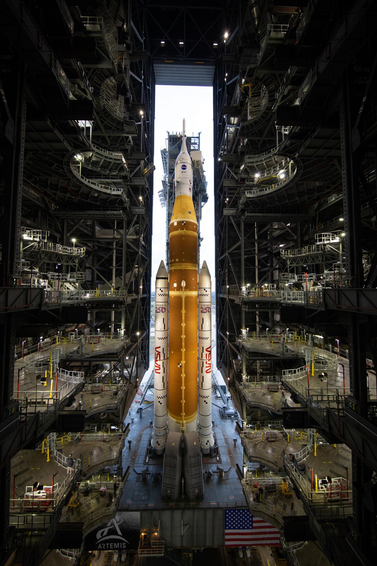 Rollout de Artemis II.