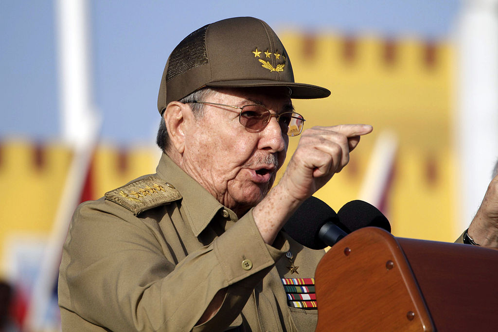 EEUU escala la tensión con Cuba e imputa al expresidente Raúl Castro la ...